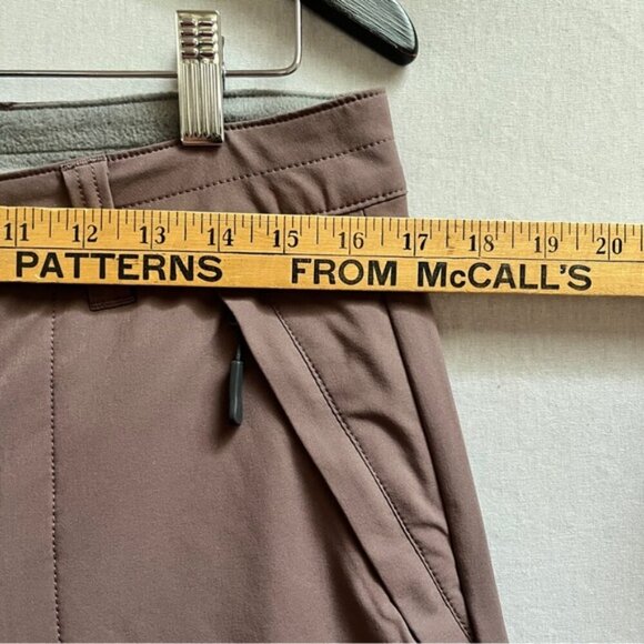 Eddie Bauer Fleece Lined Cargo pants Sz 34 - Picture 8 of 11